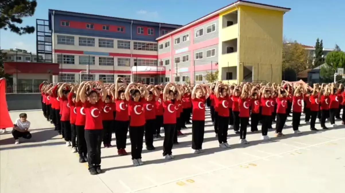 Düzce’de Cumhuriyet Korosu Coşkusu